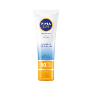 BLOQUEADOR FACIAL NIVEA  CONTROL BRILLO CON COLOR FPS 50 X 50ML